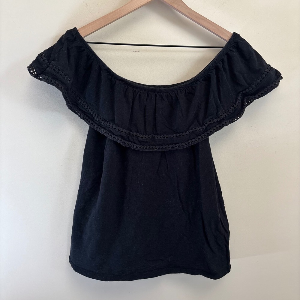 Old Navy Black Off The Shoulder Ruffle Crochet Trim Top Small